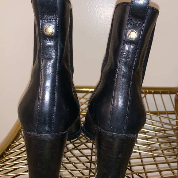 🚨🚨 Burberry high heel Chelsea boot!! Size 40! - Picture 4 of 6